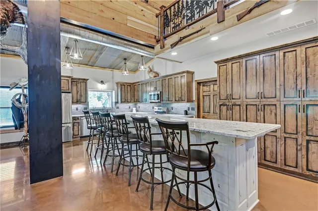 $1,450,000 | 14001 Prospect Avenue, Grandview, MO 64030