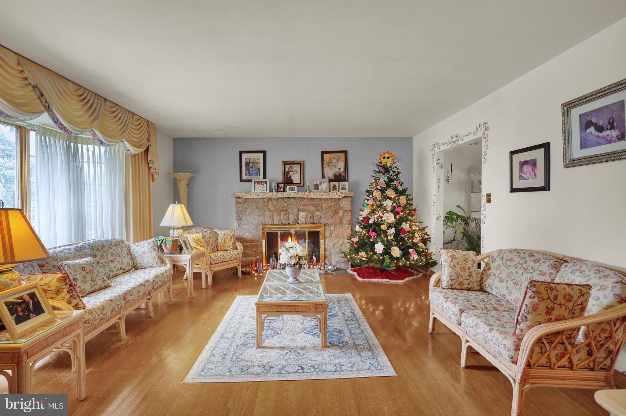 1317 Lorraine Road Reading, PA 19604 - Photo 9 of 45 E26A5486