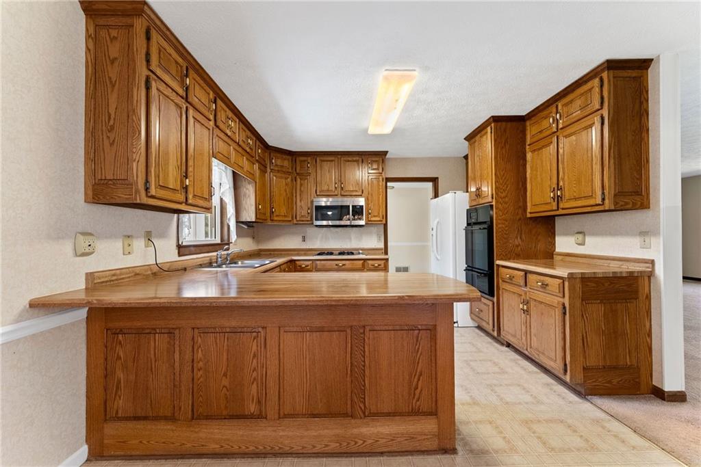 3883 Sloan Mill Road Gainesville, GA 30507 - Photo 19 of 83
