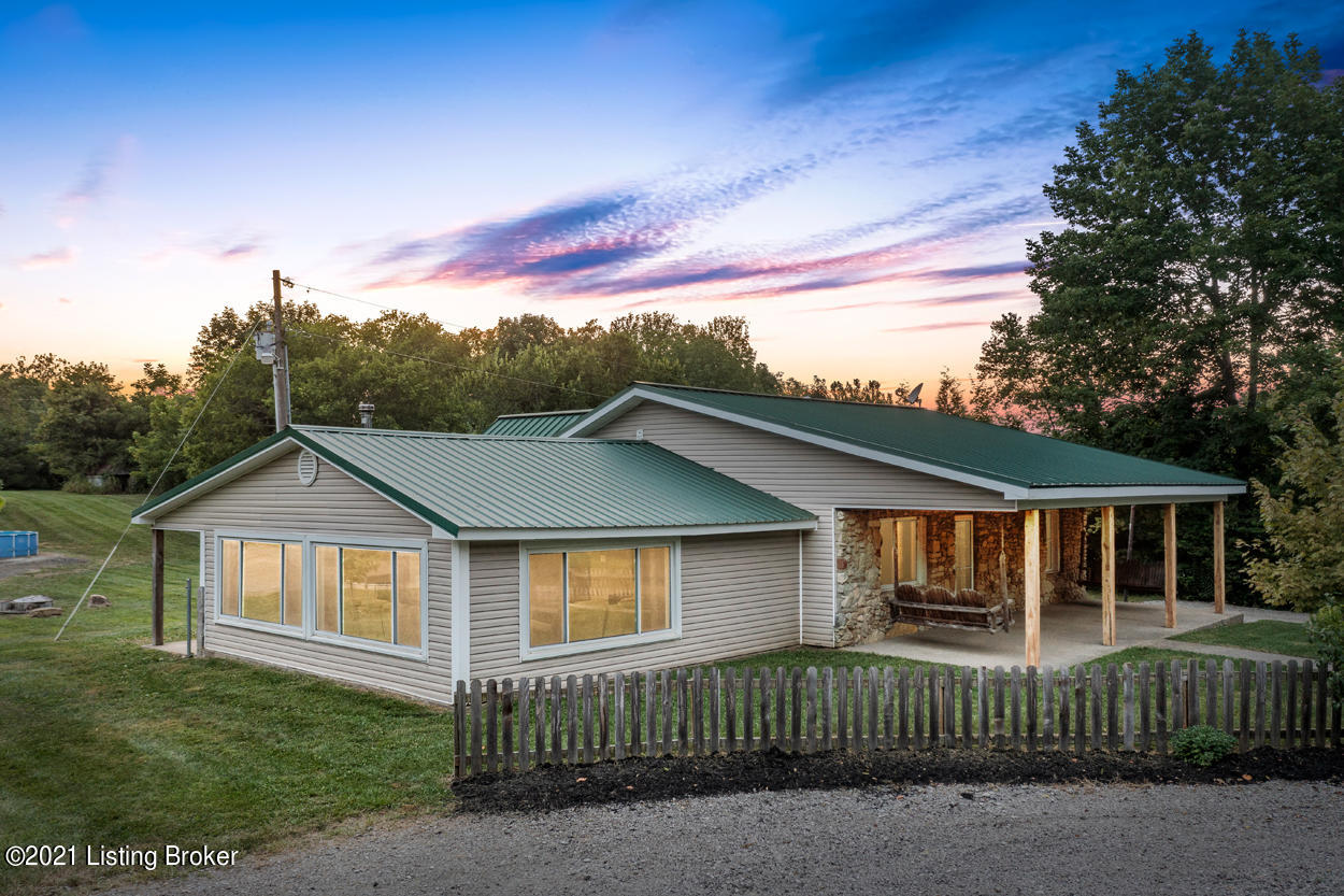 4167 Webb Road Simpsonville, KY 40067 - Photo 3 of 47 Twilight side close up