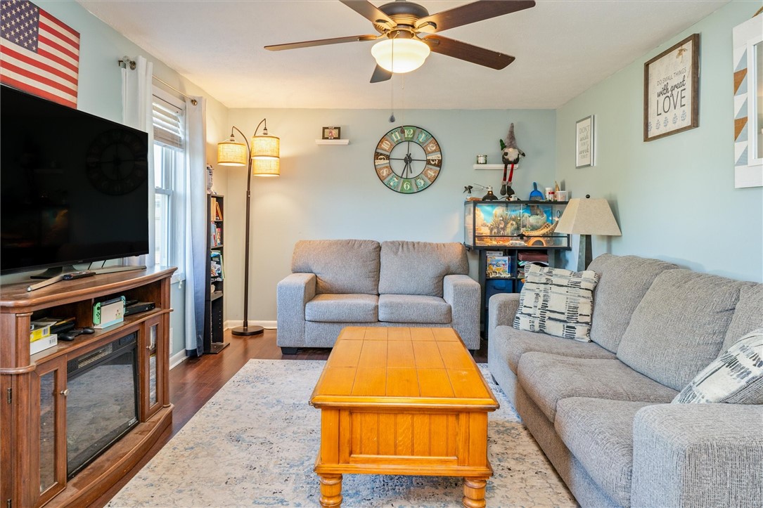 42 Fraser Drive Parma, NY 14468 - Photo 13 of 35