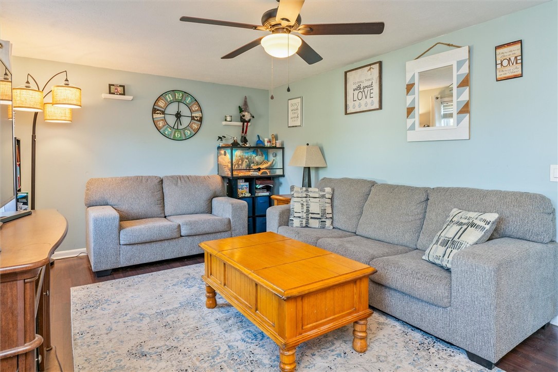 42 Fraser Drive Parma, NY 14468 - Photo 14 of 35