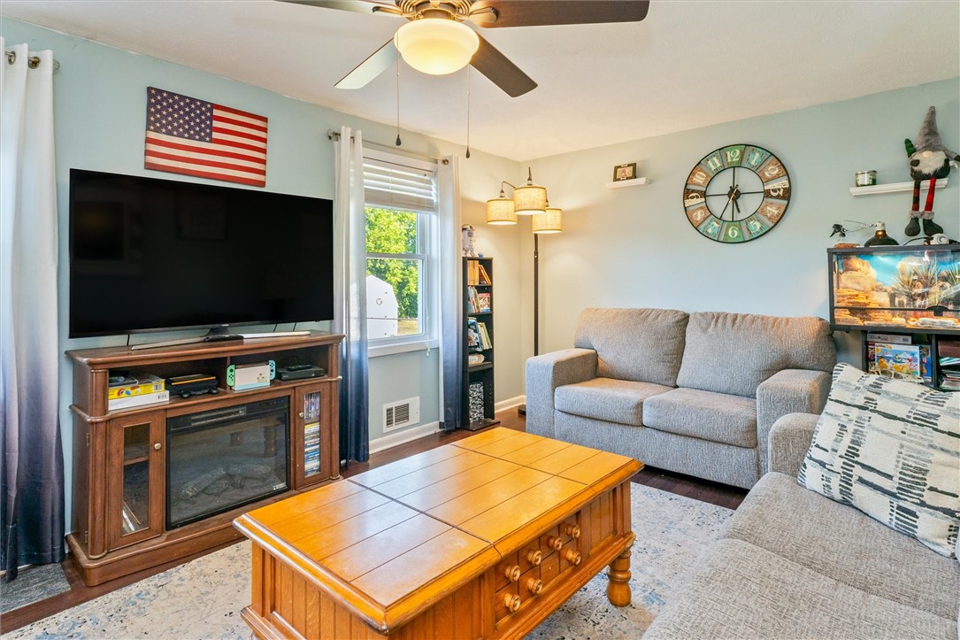 42 Fraser Drive Parma, NY 14468 - Photo 15 of 35