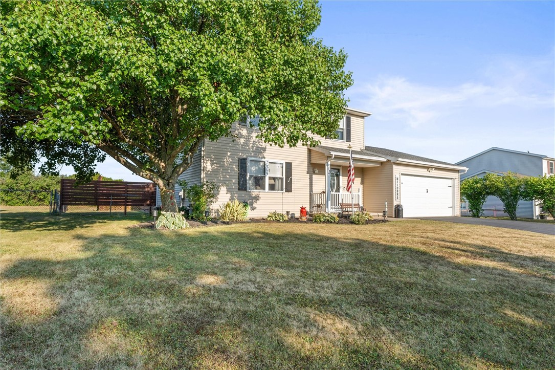 42 Fraser Drive Parma, NY 14468 - Photo 3 of 35