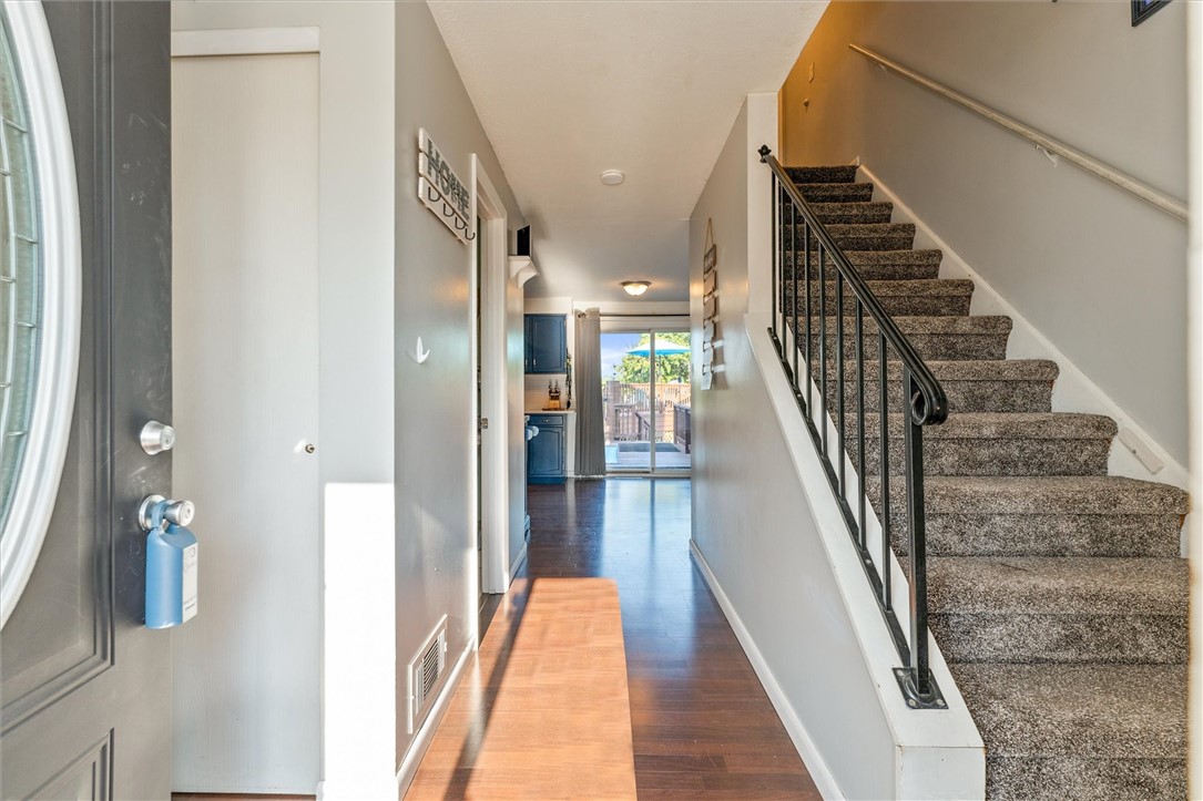 42 Fraser Drive Parma, NY 14468 - Photo 5 of 35