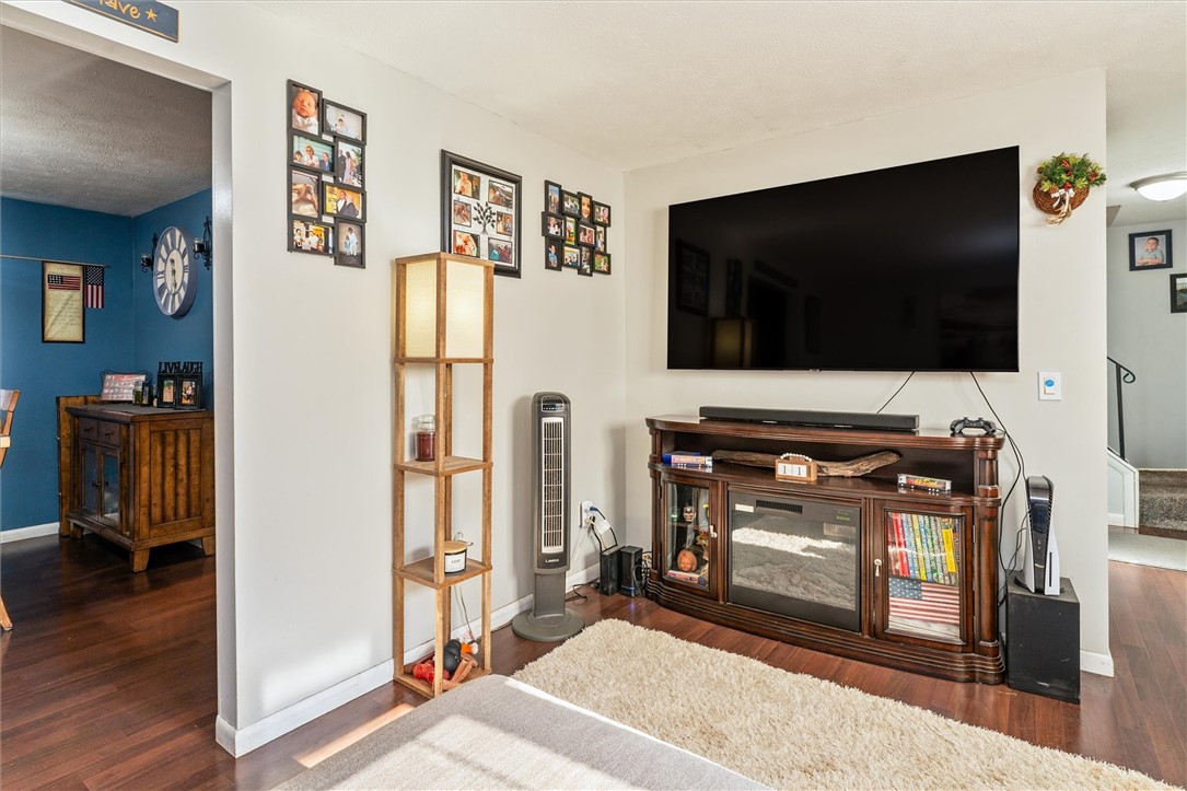 42 Fraser Drive Parma, NY 14468 - Photo 10 of 35