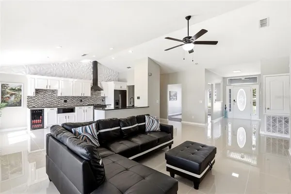 $438,000 | 36725 Oconee Avenue, Unit 36725, Eustis, FL 32736
