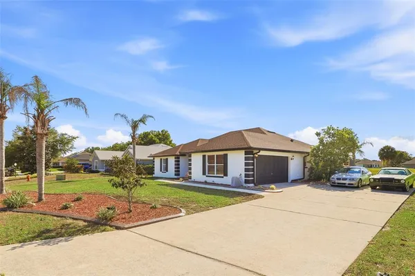 $438,000 | 36725 Oconee Avenue, Unit 36725, Eustis, FL 32736