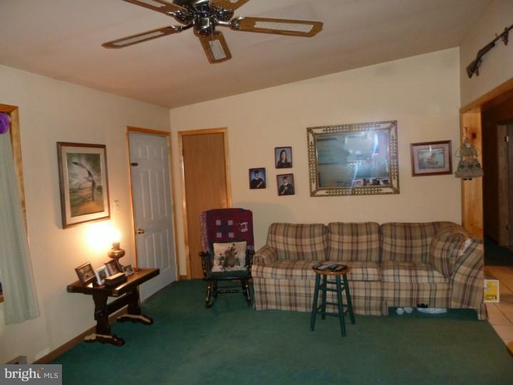 1407 Peppermint Road Coopersburg, PA 18036 - Photo 5 of 11 Gallery Image 5