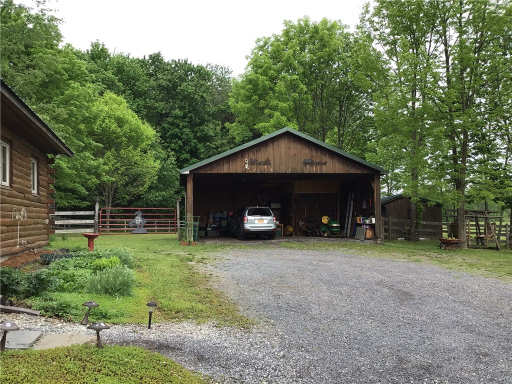 3916 Long Hill Road Venice, NY 13118 - Photo 5 of 41