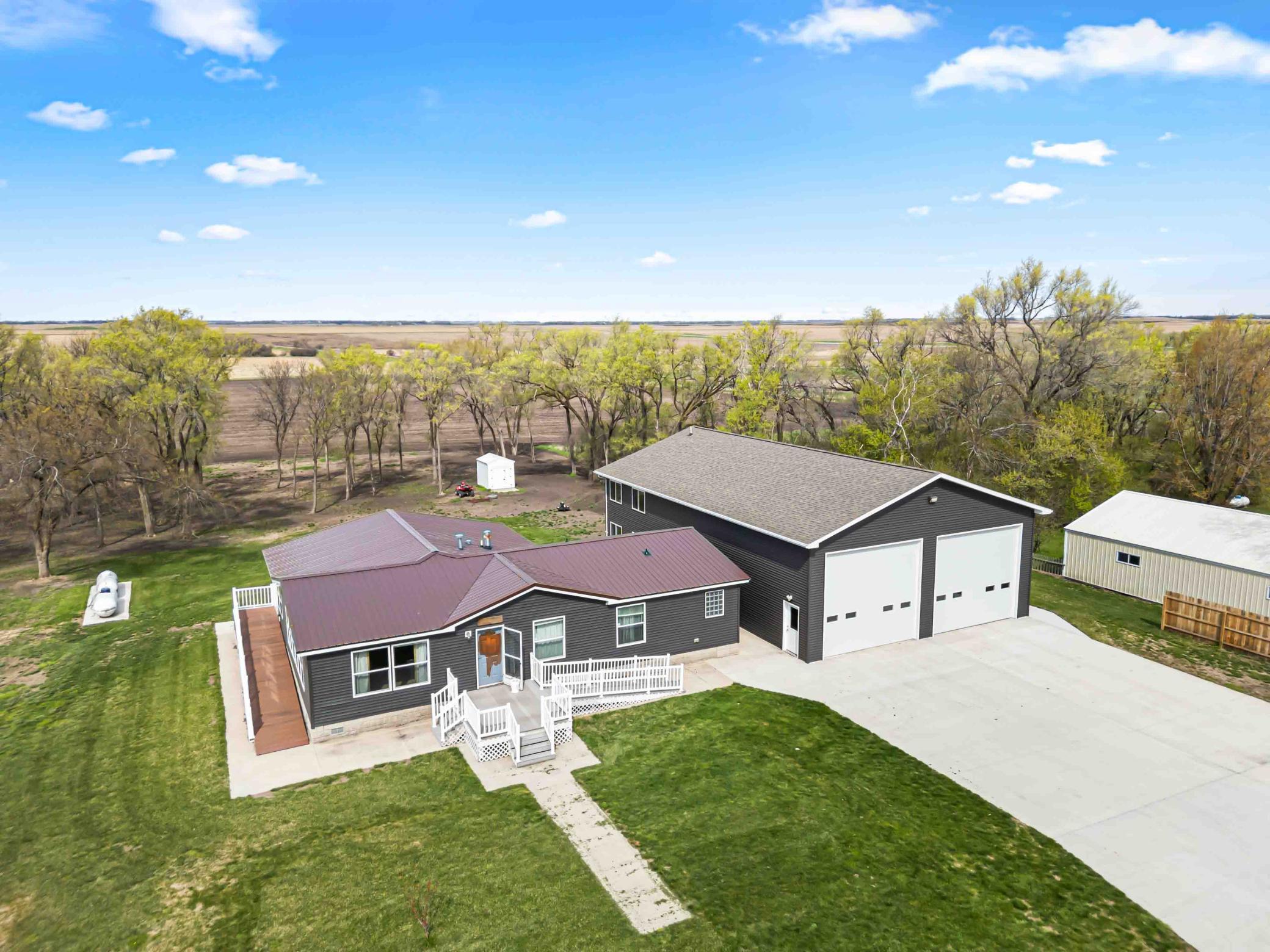 137 Roosvelt Street Cayuga, ND 58013 - Photo 3 of 60
