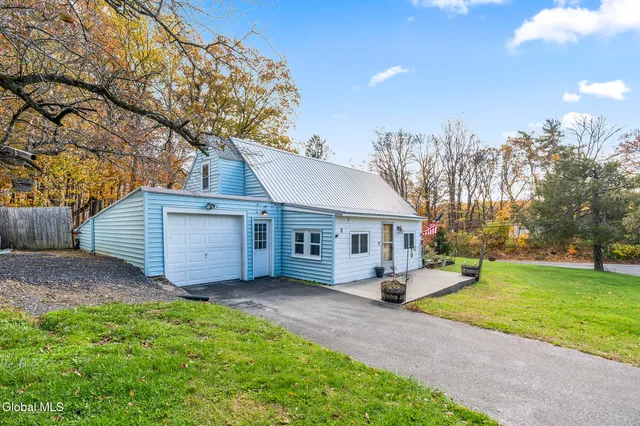 $250,000 | 2 Verda Avenue, New Scotland, NY 12041