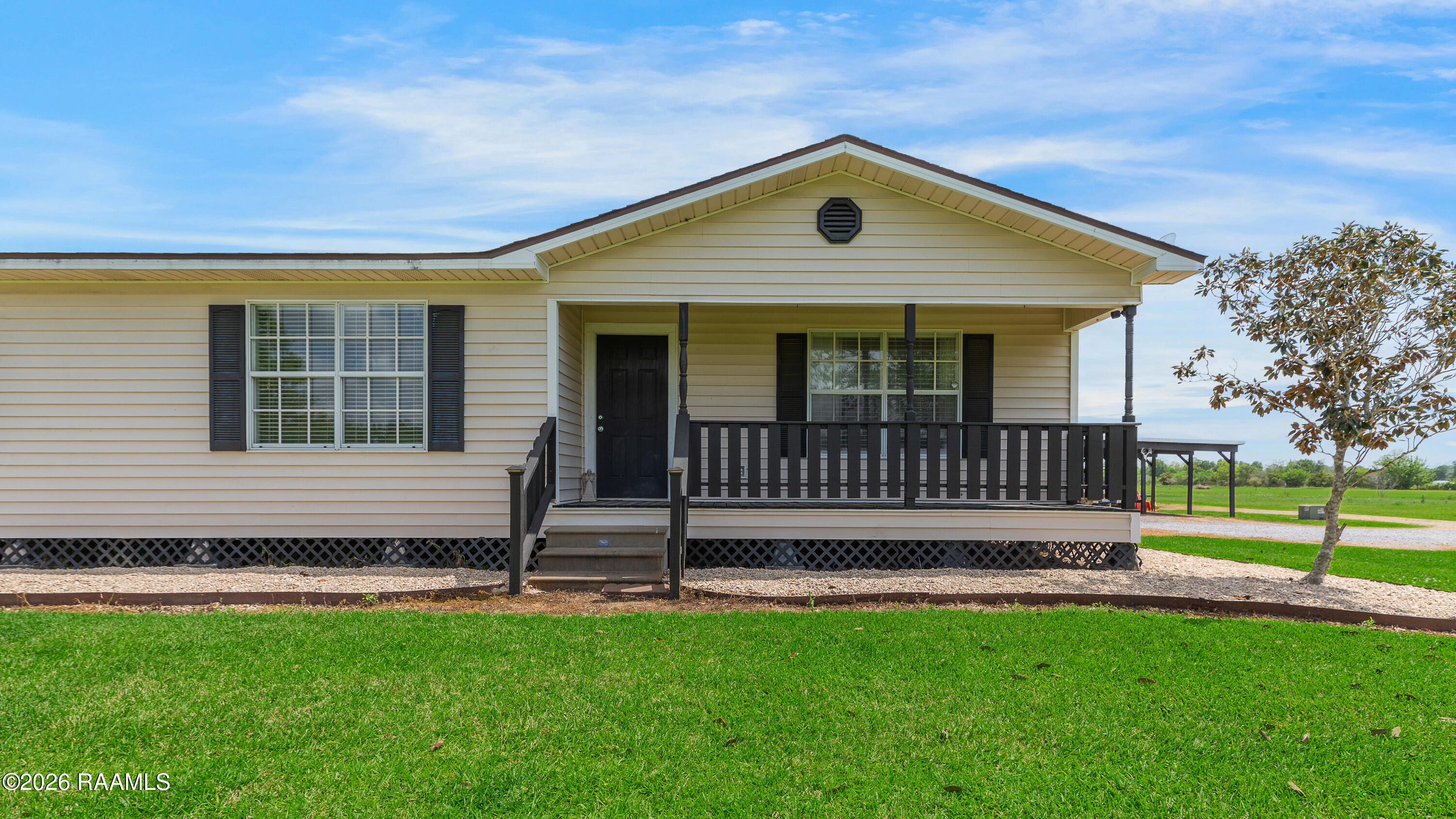 5117 Claude Viator Road New Iberia, LA 70560 - Photo 2 of 28 5117 Claude Viator New Iberia-1