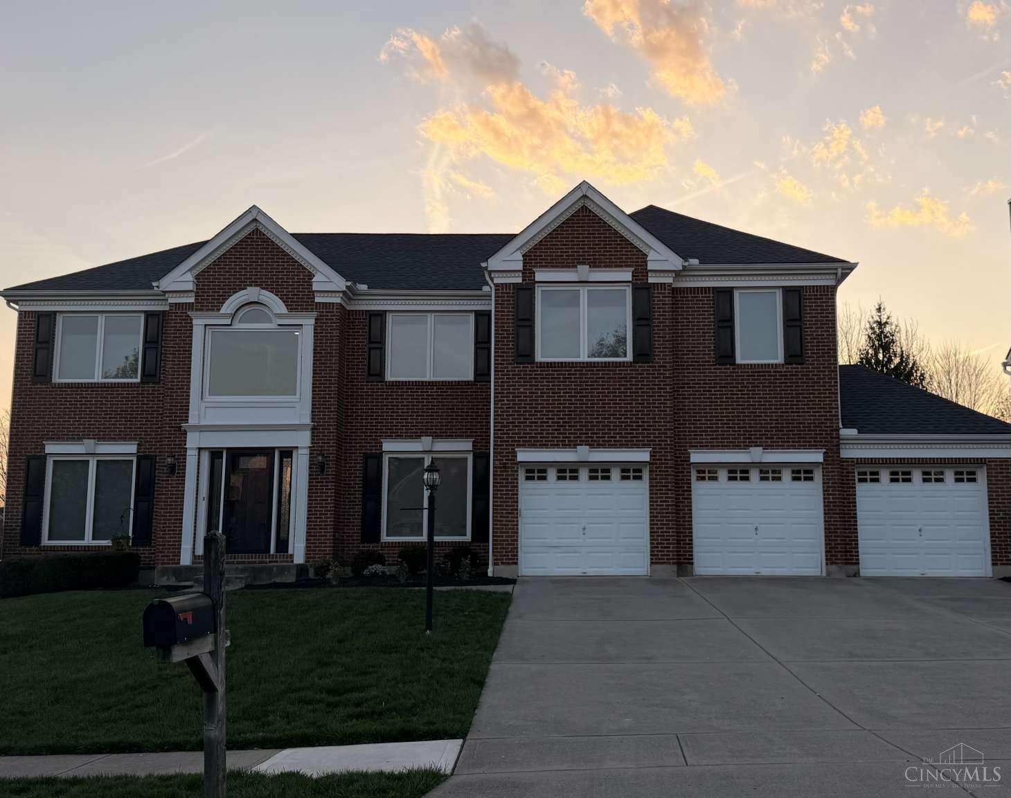 121 Beckworth Way Springboro, OH 45066 - Photo 2 of 25