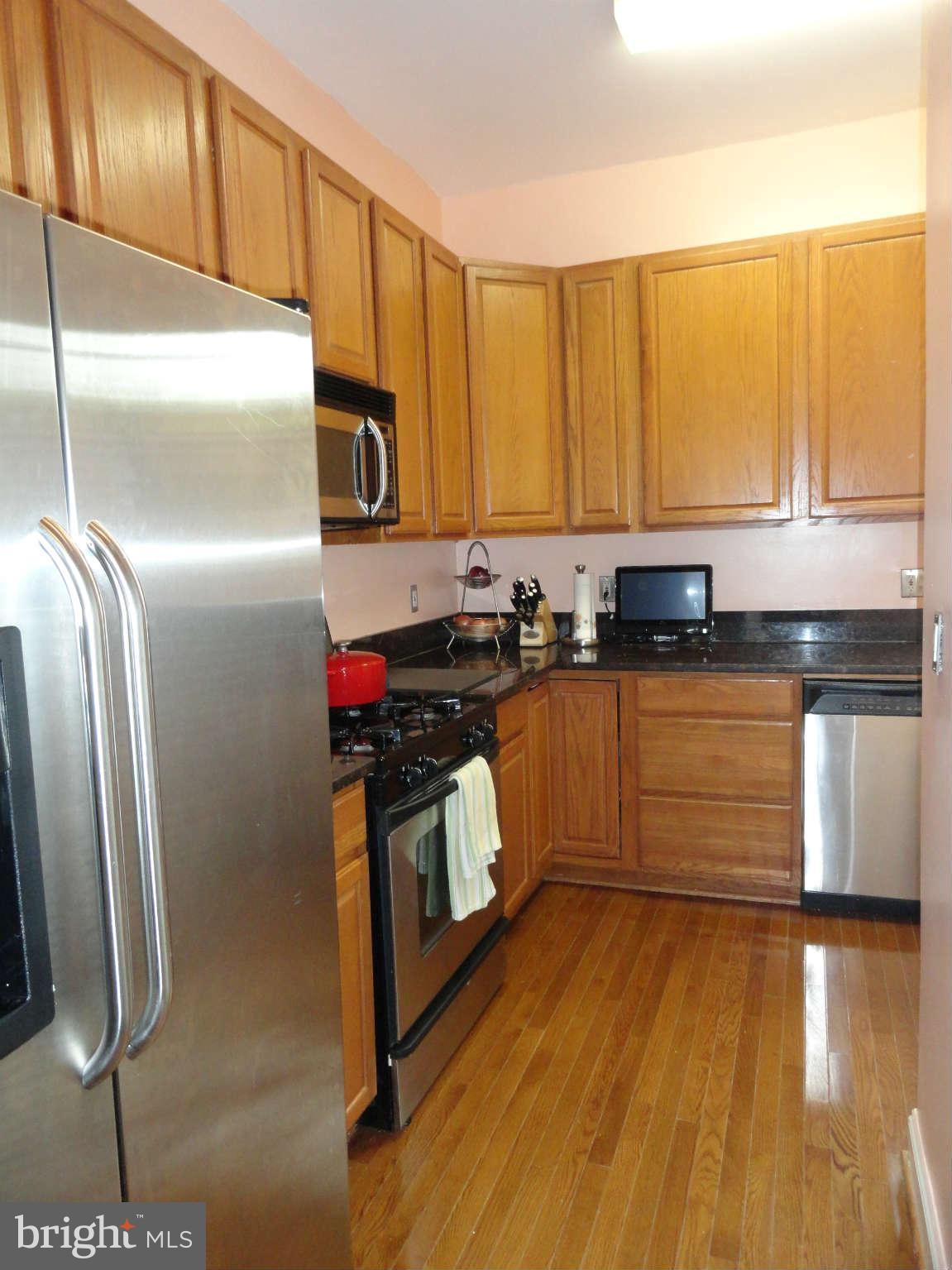 335 8th Street Northeast Washington, DC 20002 - Photo 8 of 23 Kitchen