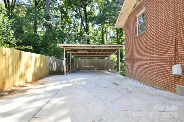 $500,000 | 3612 Winterfield Place, Charlotte, NC 28205