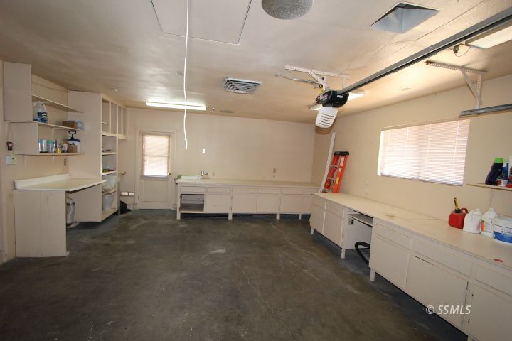 129 South Sunland Street Ridgecrest, CA 93555 - Photo 36 of 39 Gallery Image 36