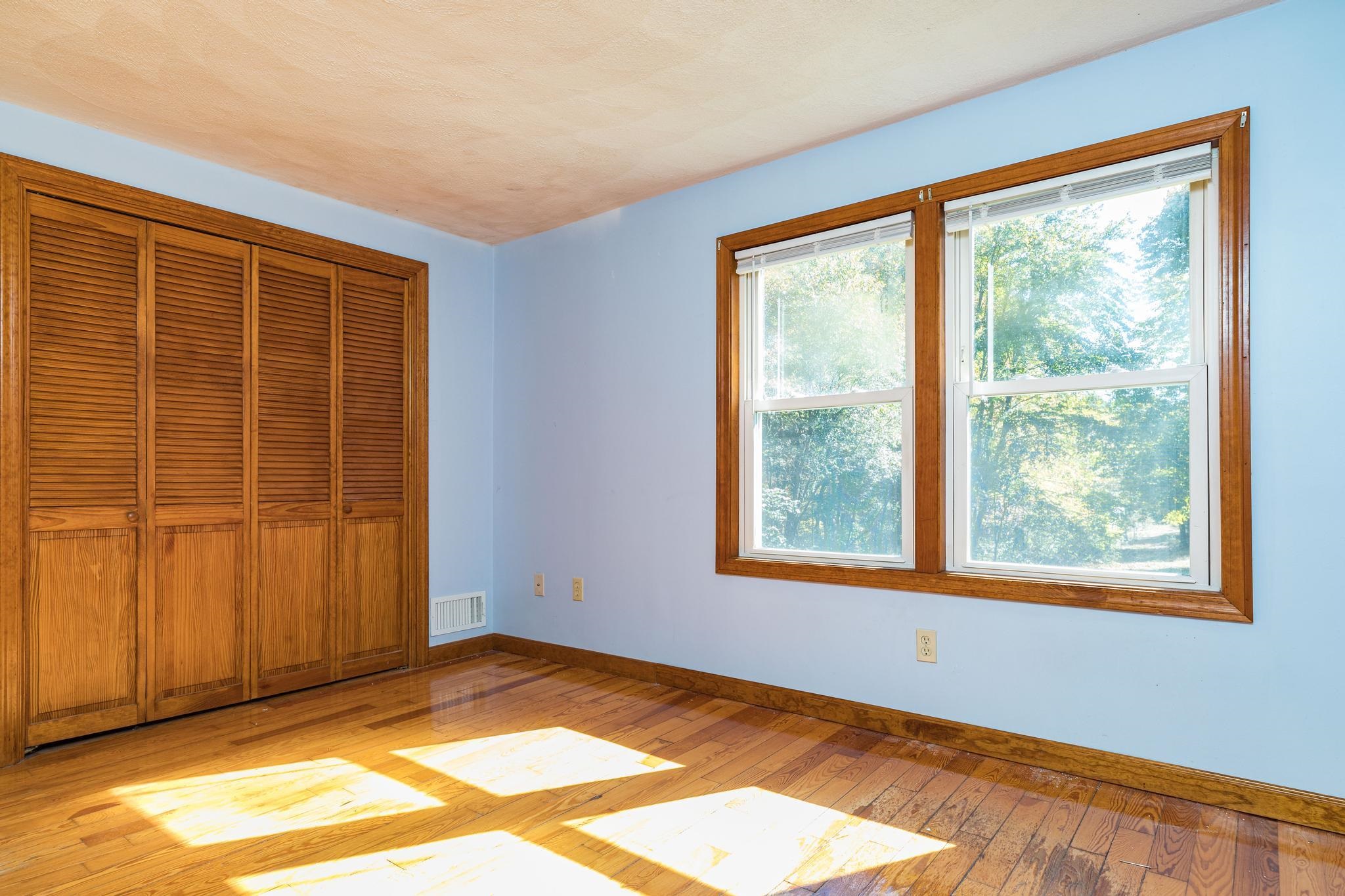 868 Raymond Road Chester, NH 03036 - Photo 22 of 32