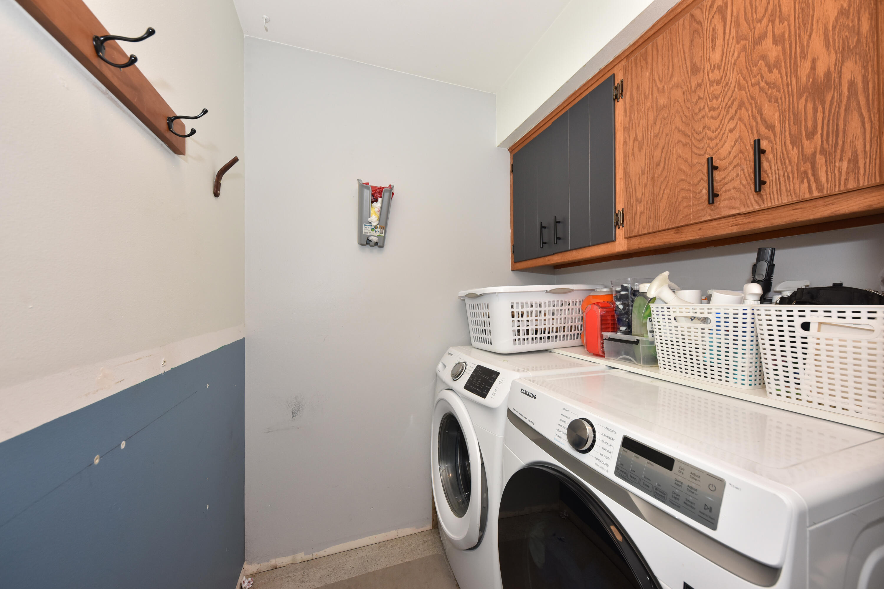 N67W33863 Loghouse Court Oconomowoc, WI 53066 - Photo 19 of 37 Laundry