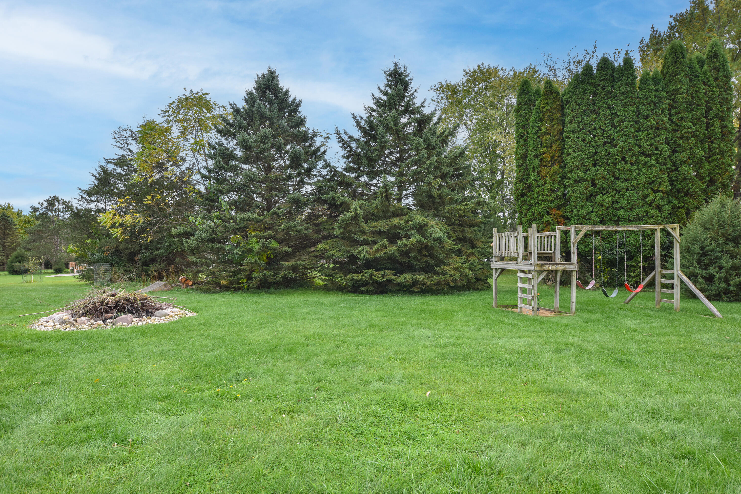 N67W33863 Loghouse Court Oconomowoc, WI 53066 - Photo 34 of 37 EUP_8114-Edit