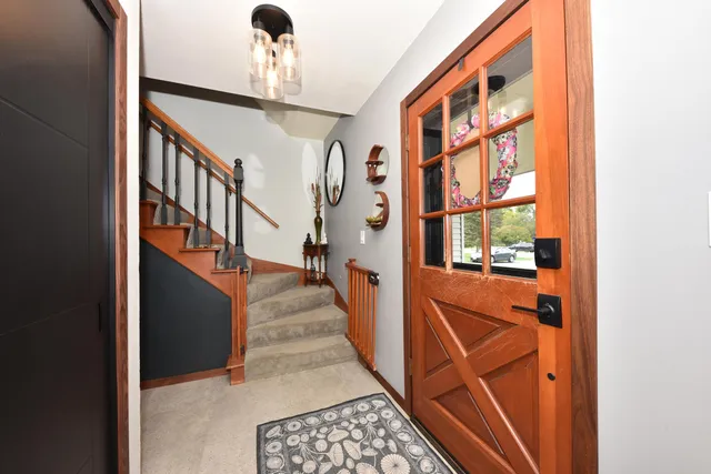 $570,000 | N67W33863 Loghouse Court, Oconomowoc, WI 53066