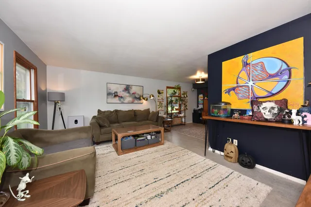 $570,000 | N67W33863 Loghouse Court, Oconomowoc, WI 53066