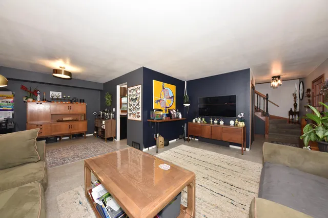 $570,000 | N67W33863 Loghouse Court, Oconomowoc, WI 53066