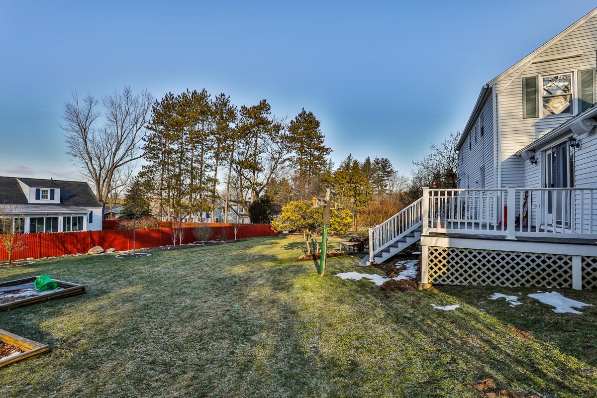40 Magnolia Road Manchester, NH 03104 - Photo 5 of 39