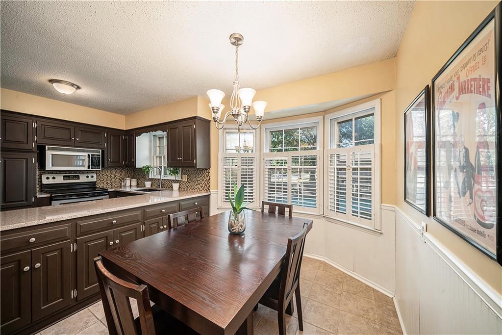 9412 Delmar Street Prairie Village, KS 66207 - Photo 16 of 47