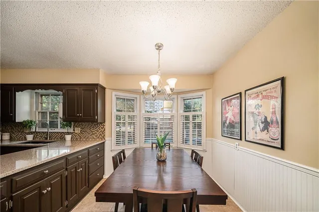 $624,900 | 9412 Delmar Street, Prairie Village, KS 66207