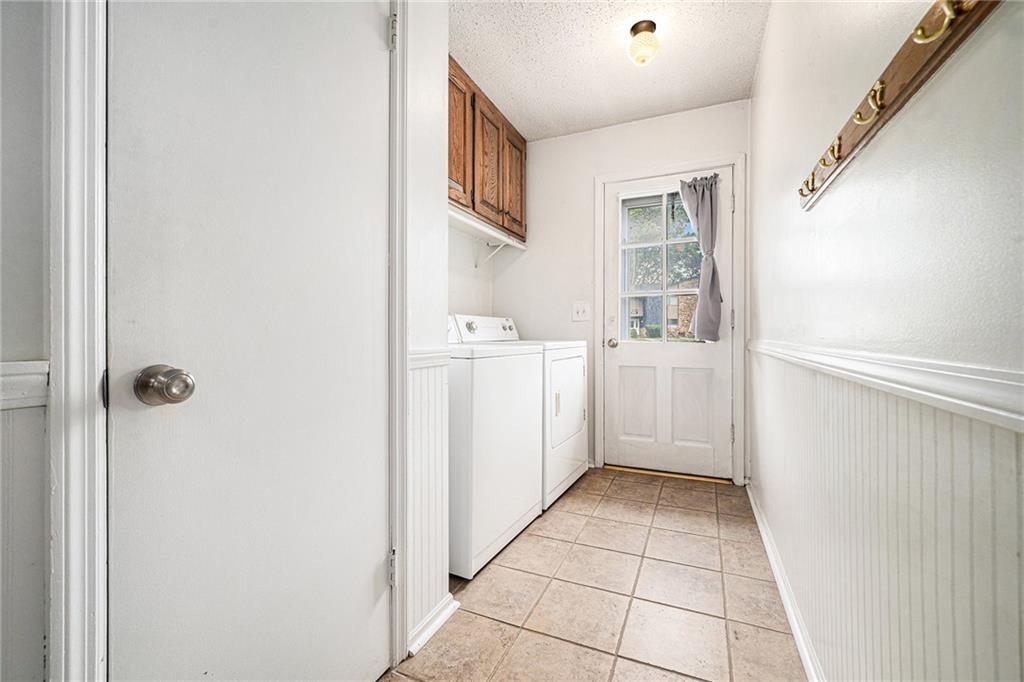 9412 Delmar Street Prairie Village, KS 66207 - Photo 20 of 47