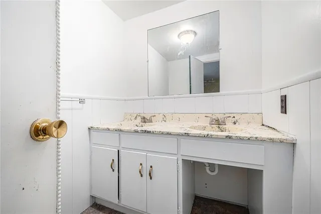 $624,900 | 9412 Delmar Street, Prairie Village, KS 66207