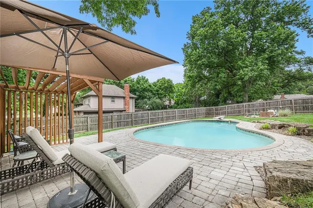 $624,900 | 9412 Delmar Street, Prairie Village, KS 66207