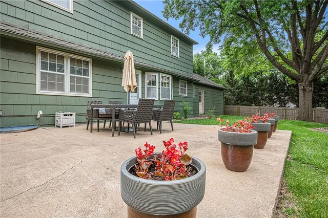 $624,900 | 9412 Delmar Street, Prairie Village, KS 66207