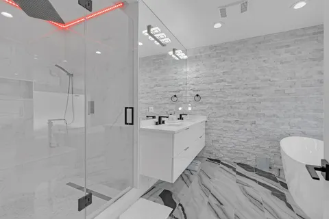 $1,200,000 | 1866 Berry Lane, Des Plaines, IL 60018