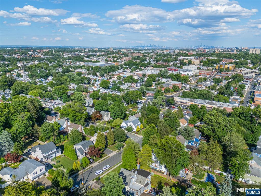 77 Forest Hill Road West Orange, NJ 07052 - Photo 3 of 45