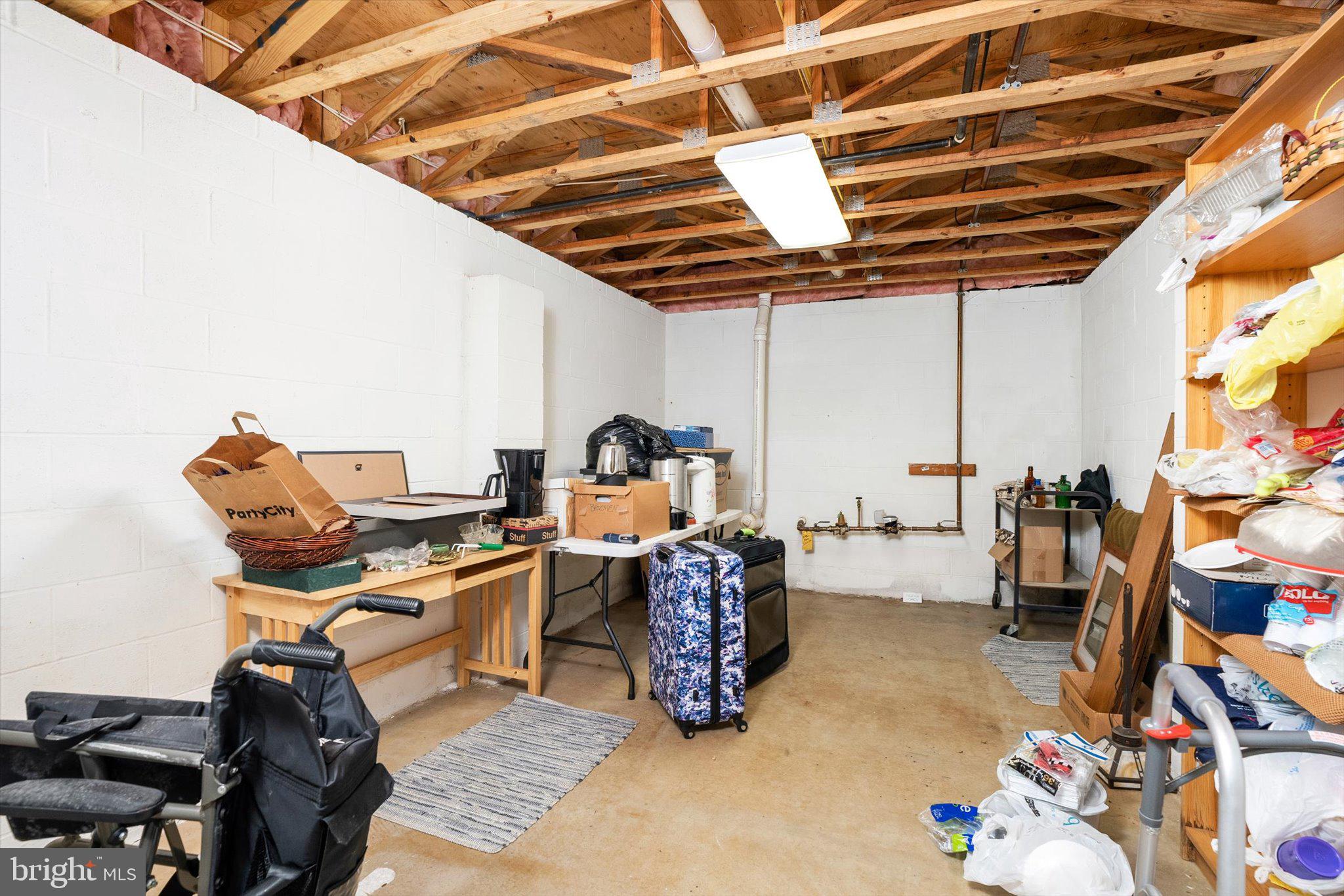 100 Jackson Avenue Princeton, NJ 08540 - Photo 24 of 33 a work room with furniture