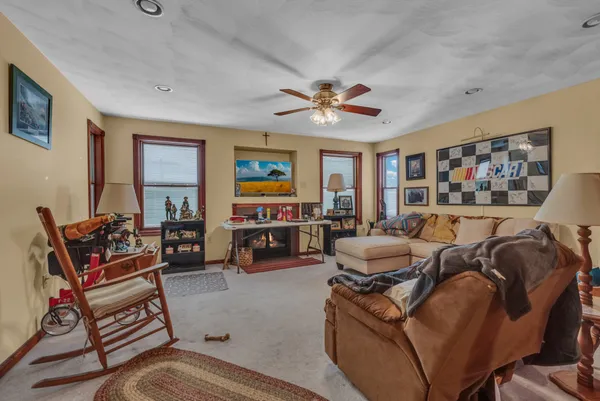 $989,000 | 1201 Livingston Highway, Byrdstown, TN 38549