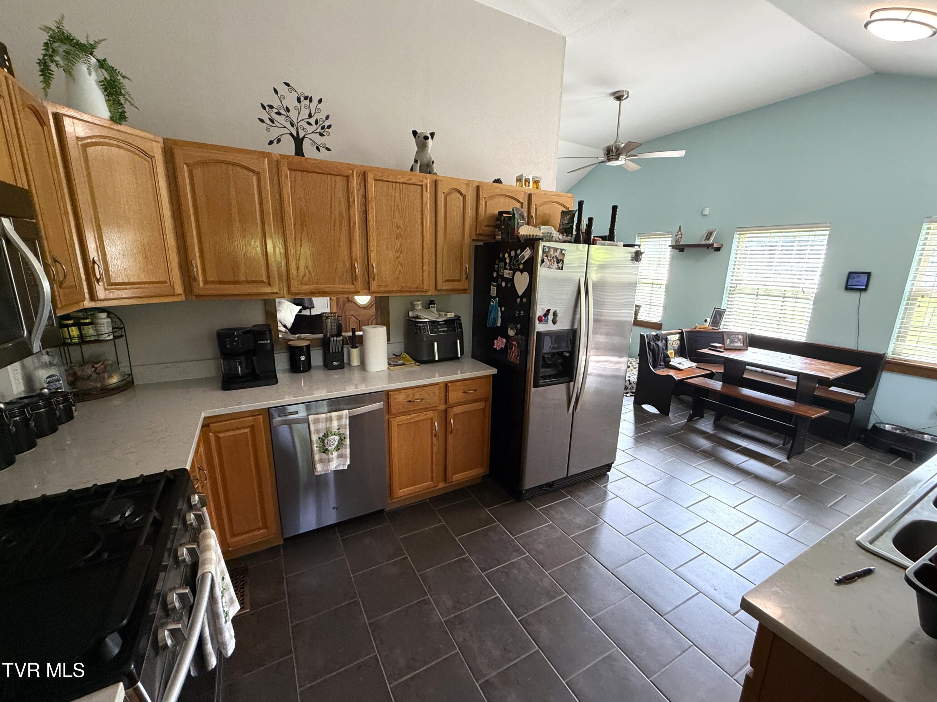 3205 Topper Road Hartford, TN 37753 - Photo 13 of 33 11