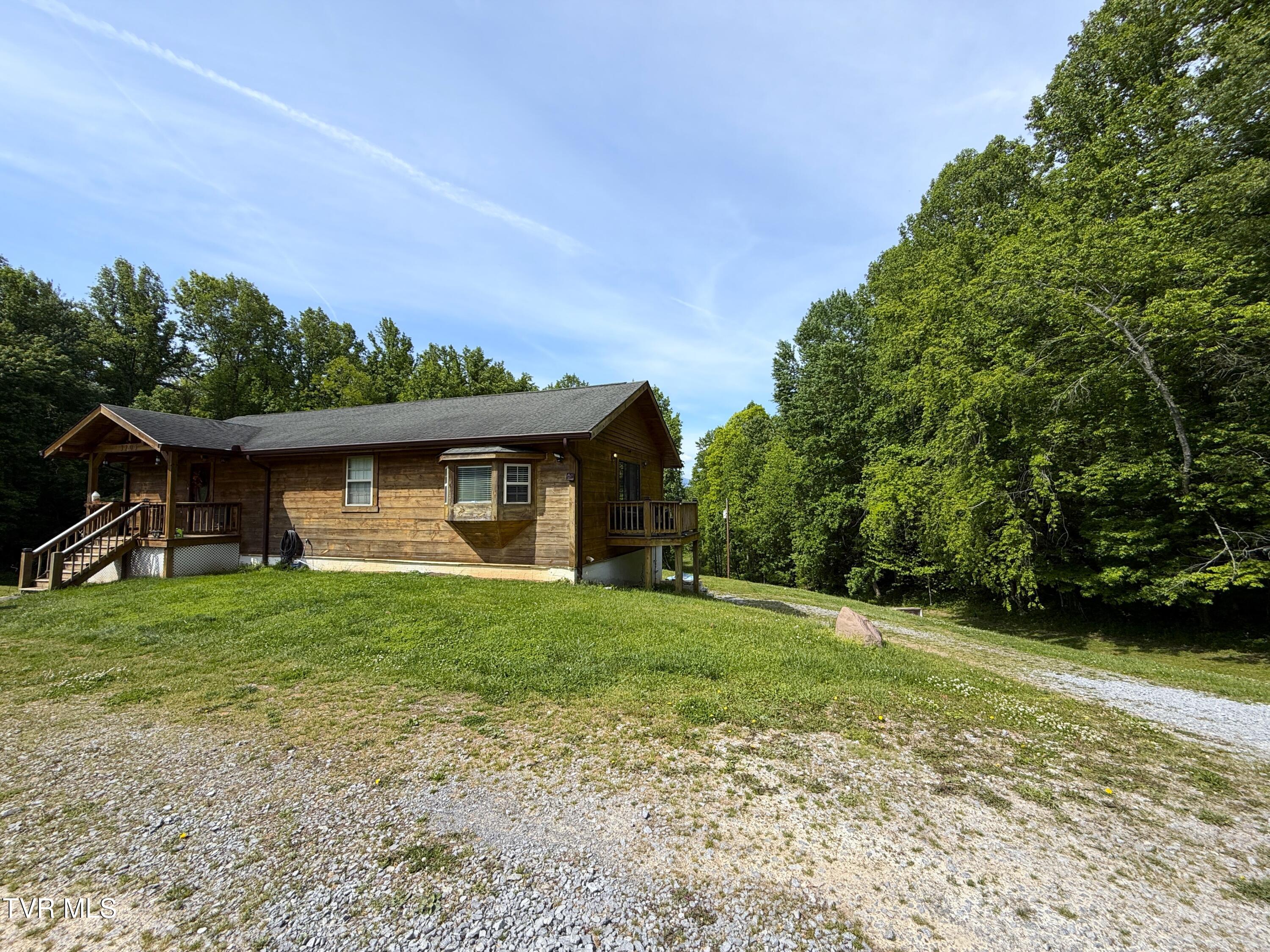 3205 Topper Road Hartford, TN 37753 - Photo 2 of 33 2