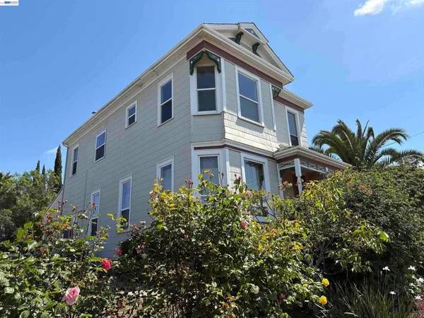 $2,495 | 542 Grant Street, Vallejo, CA 94590