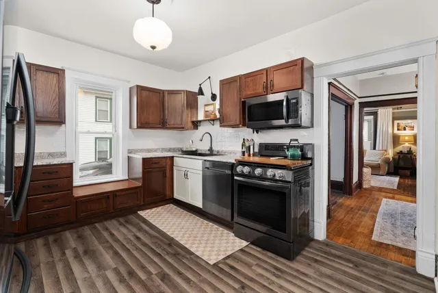 $324,900 | 143 Columbus Street, Sun Prairie, WI 53590