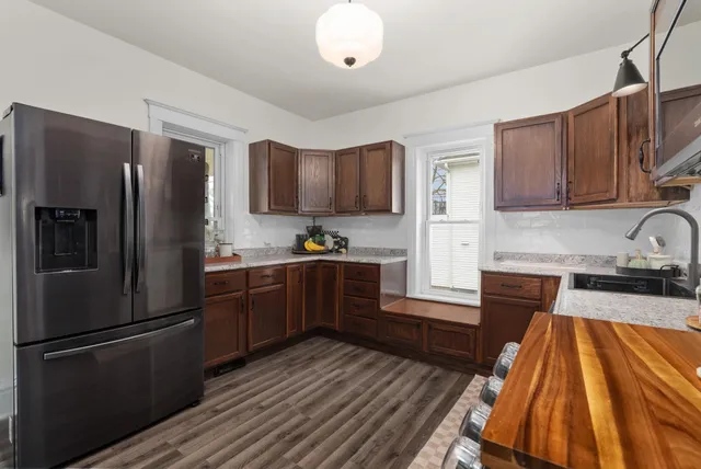 $324,900 | 143 Columbus Street, Sun Prairie, WI 53590