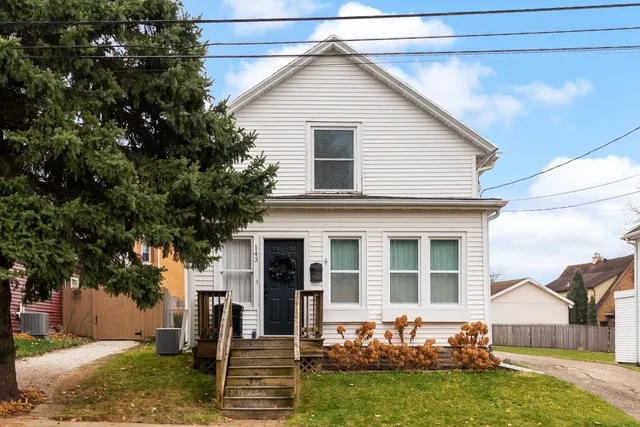 $324,900 | 143 Columbus Street, Sun Prairie, WI 53590