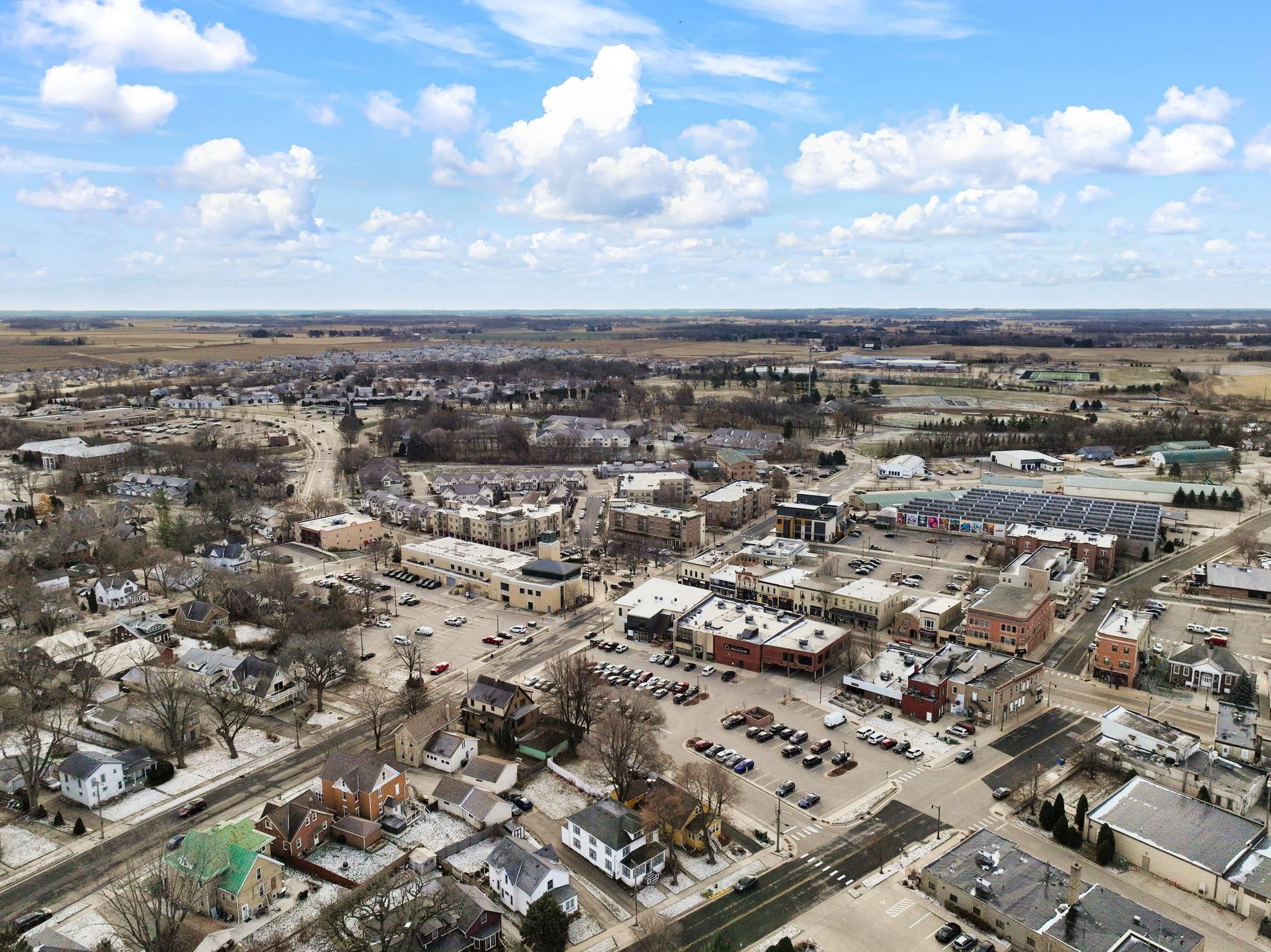 143 Columbus Street Sun Prairie, WI 53590 - Photo 31 of 32