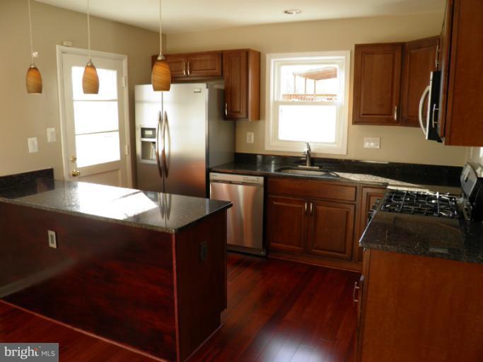 5405 Riga Street Clinton, MD 20735 - Photo 3 of 14 Kitchen