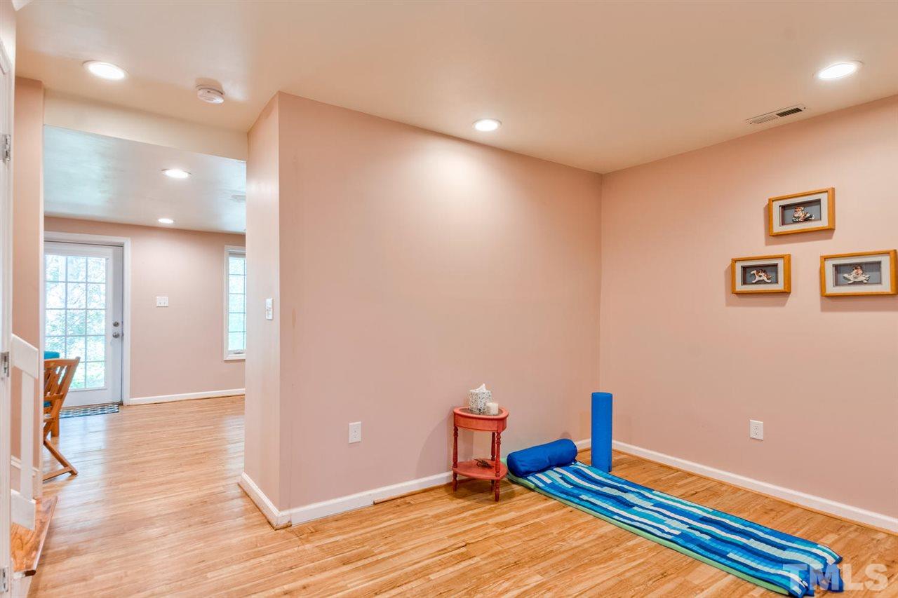 5829 Branchwood Road Raleigh, NC 27609 - Photo 20 of 30