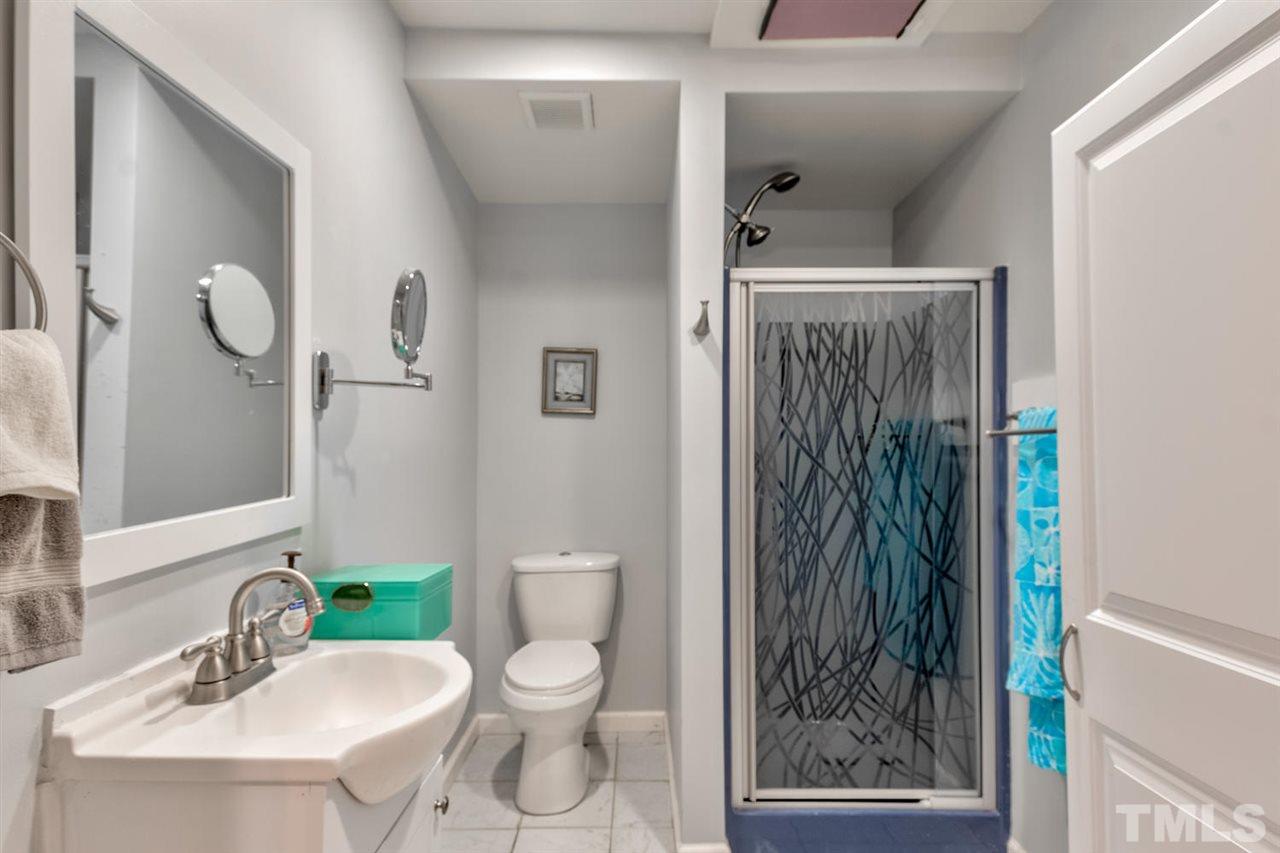 5829 Branchwood Road Raleigh, NC 27609 - Photo 22 of 30