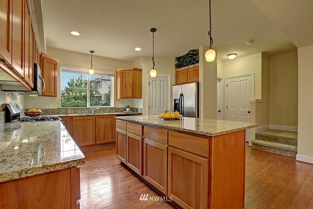4601 Northeast 3rd Court, Unit B3 Renton, WA 98059 - Photo 6 of 17 Gallery Image 6