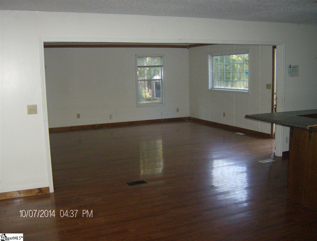 755 Bessie Road Piedmont, SC 29673 - Photo 5 of 11